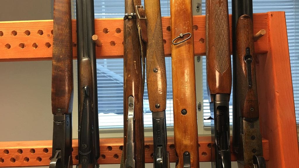 Luvattomia kivääreitä