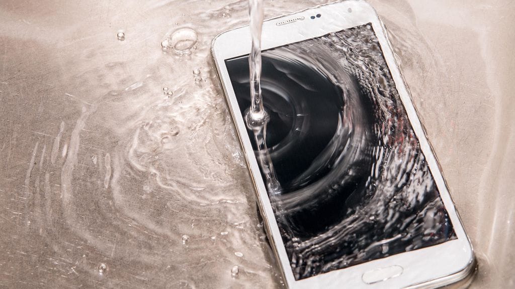 Japanissa vedenkestävyys on tärkeä kriteeri uutta luuria hankkiessa.