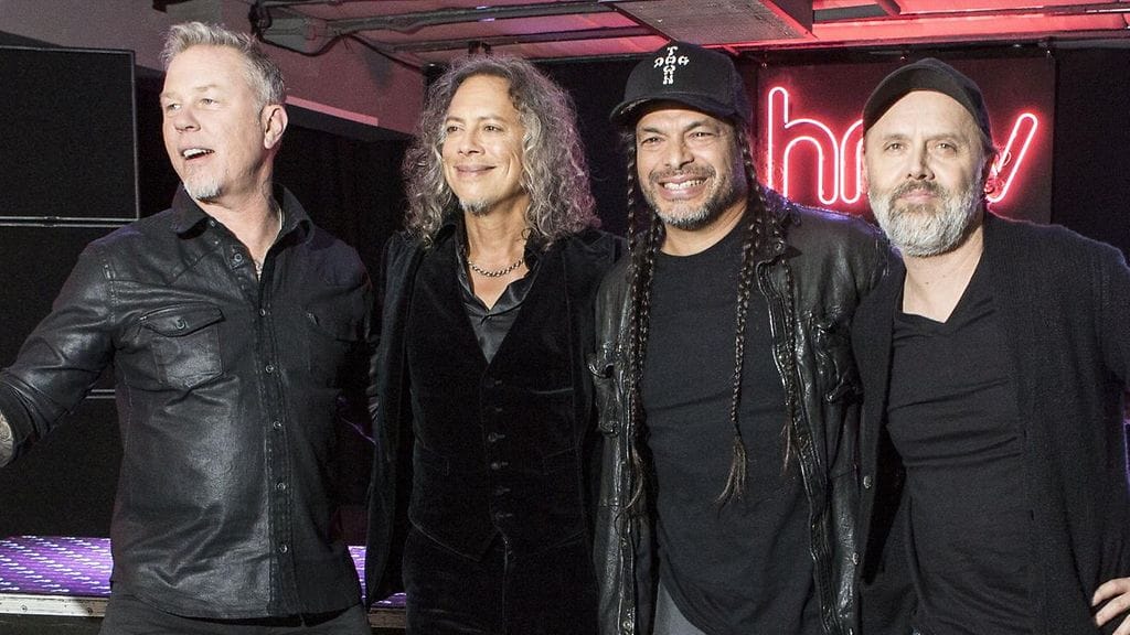 Metallica kuvattuna Lontoossa 17. marraskuuta 2016, vasemmalta oikealle: James Hetfield, Kirk Hammett, Robert Trujillo ja Lars Ulrich.