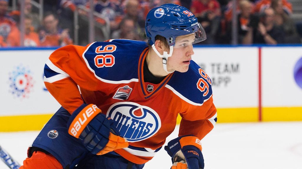 Jesse Puljujärvi aloitti kauden NHL-seura Oilersissa, mutta on pelannut viime aikoina farmissa.