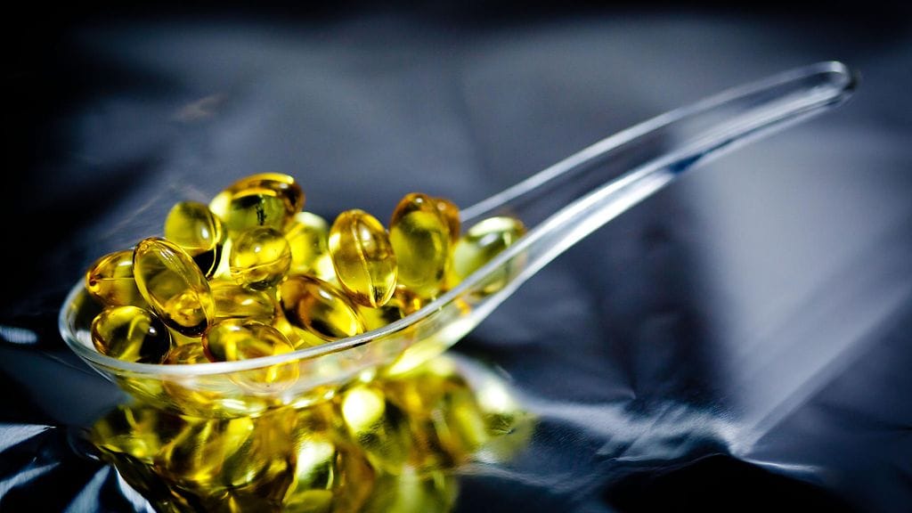 Tutkimuksessa havaittu D-vitamiinin hyöty hengitystietulehdusten ehkäisyssä tuli huomattavasti suomalaissuositusta korkeammilla annoksilla.