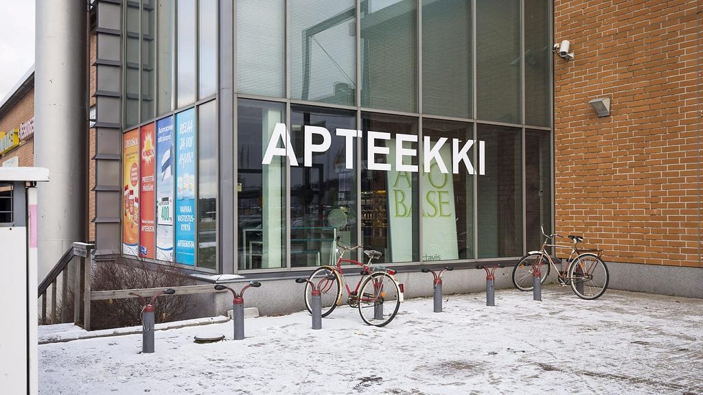 Renkomäen apteekkia Lahdessa epäillään väärien lääkkeiden antamisesta asiakkaille.