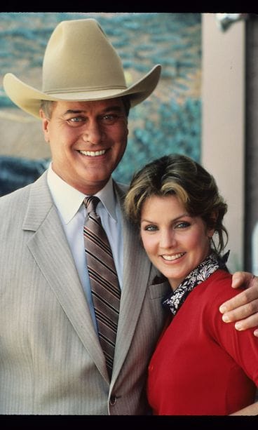 Hagman Dallasissa ja Priscilla Presley