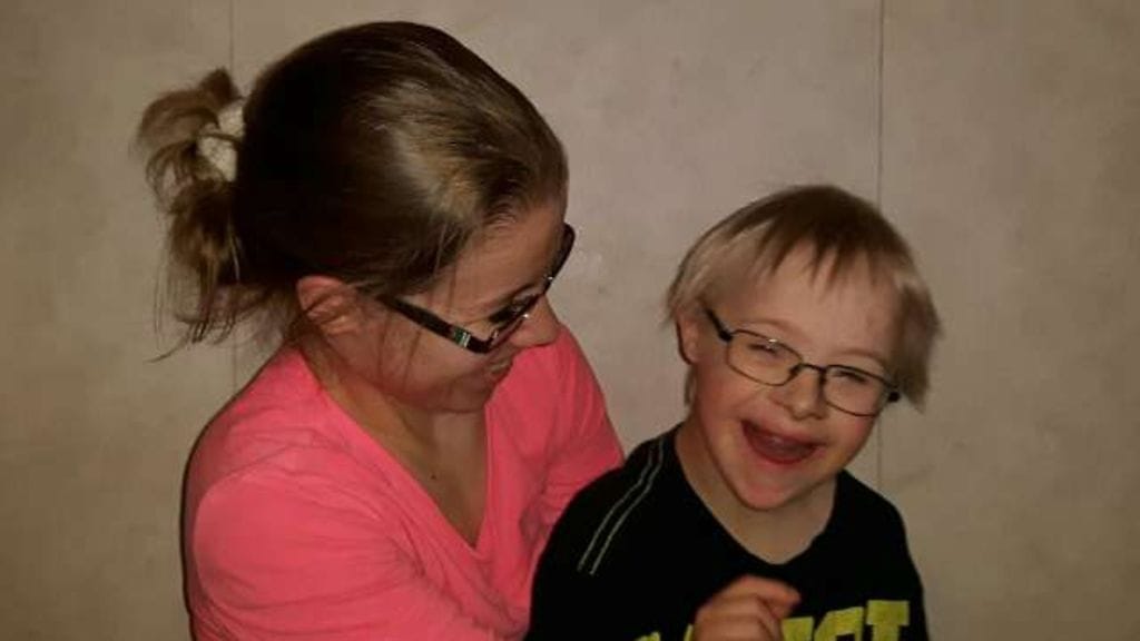 Hanna Lähde oli 18-vuotias, kun Samuli syntyi.