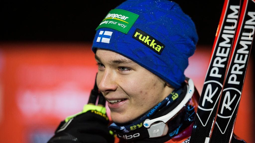 Eero Hirvonen sotki kärjen järjestystä lauantaina Rukan yhdistetyn kisassa. Jyväskylän mies oli hienosti neljäs.