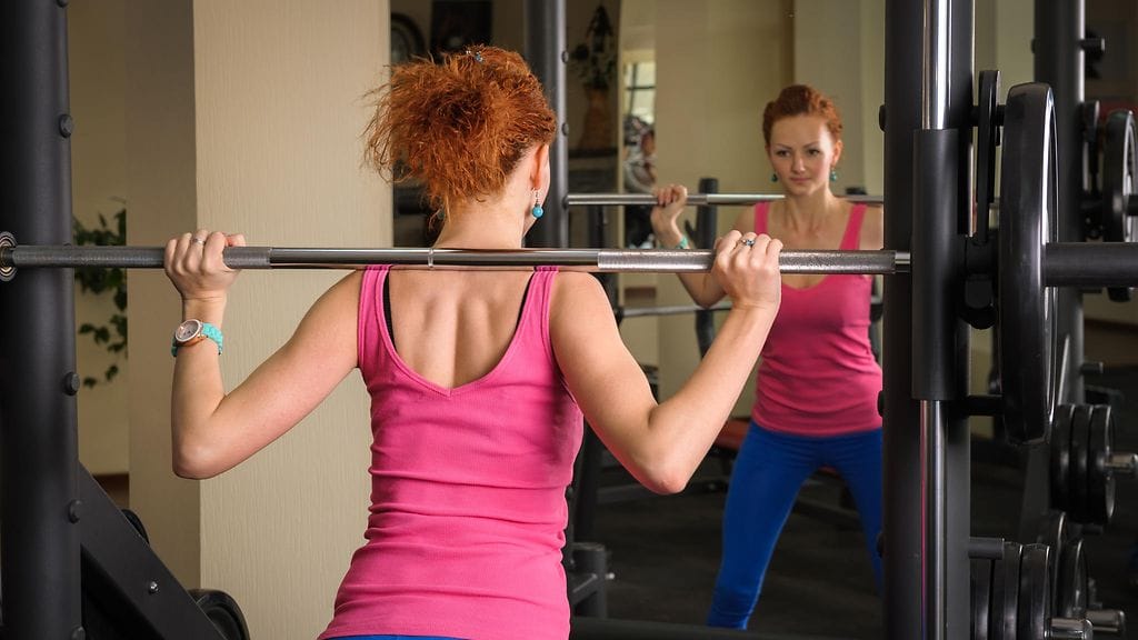 Nainen keksi omaperäisen tavan päästä flirttailijasta eroon. Kuvituskuva.