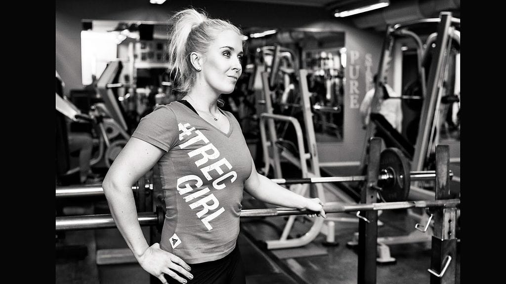 Keravalaisen Emilia Pirskasen mukaan bodyfitness vaatii pitkäjänteisyyttä ja lujaa selkärankaa. Kuva Christian Pirskanen.