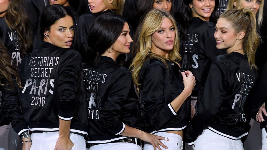 Adriana Lima, Lily Aldridge, Martha Hunt ja Gigi Hadid ovat alusvaatemerkin kasvoja.
