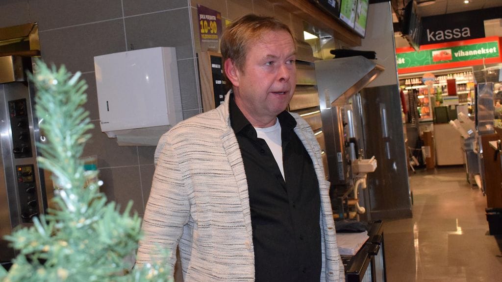 Kuopiolainen huoltamoyrittäjä Kari Vepsäläinen uskoi, että riita ratkesi vakuutusoikeuden päätökseen vuonna 2015. Nyt hän on pettynyt mies.