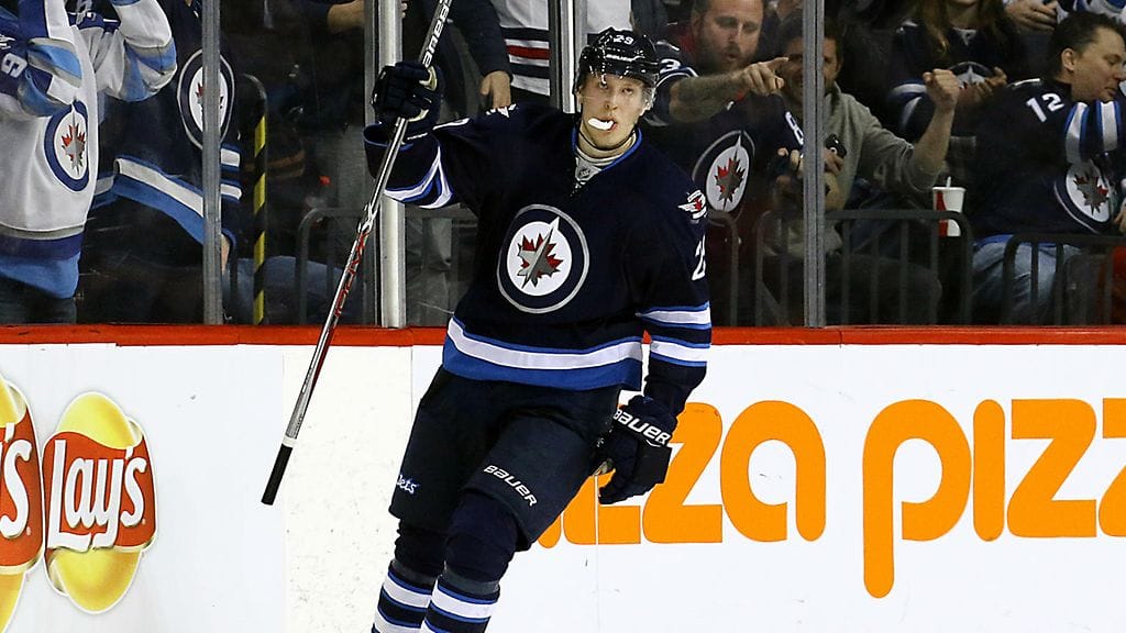 Patrik Laine pelaa kovaa kautta.