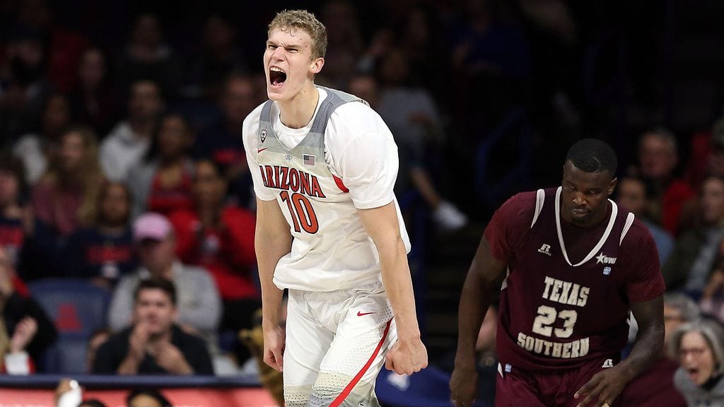 Lauri Markkanen antoi kauden syöttöennätyksensä.