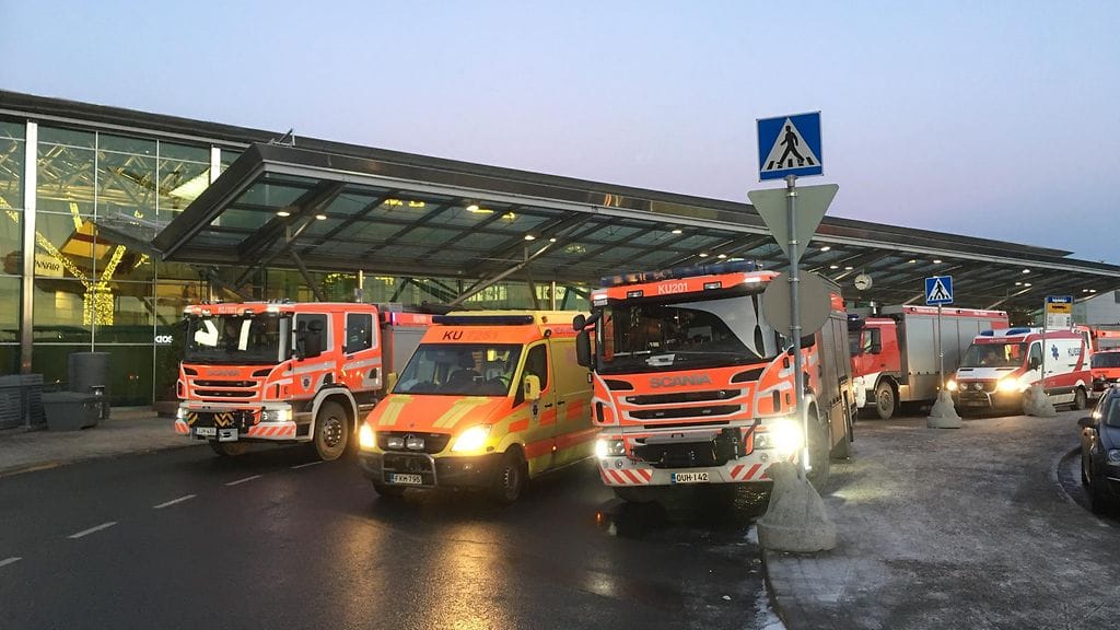 Helsinki-Vantaa pelastustehtävä 1.12.2006 terminaali tyhjennys