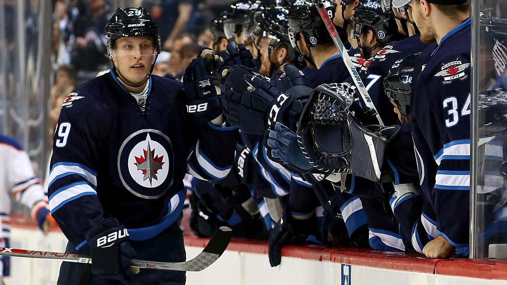 Patrik Laine on orastavassa maaliputkessa.