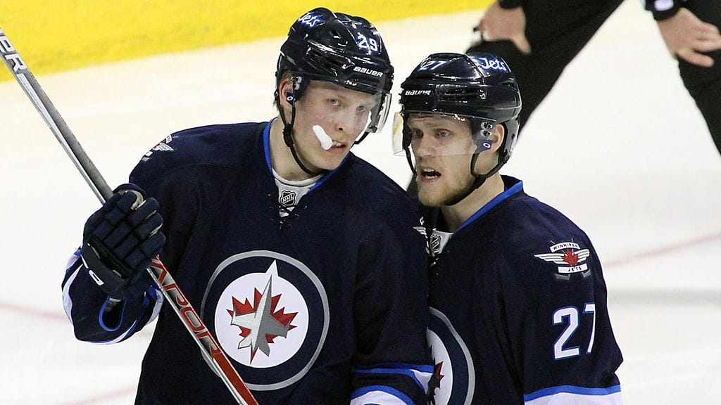 Patrik Laine ja Nikolaj Ehlers tulevat toimeen kaukalossa ja sen ulkopuolella.