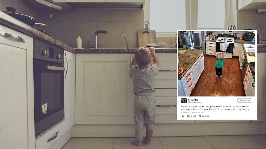 Twitterissä jaettu kuva todistaa, kuinka onnessaan pikkupoika erikoisesta luomuksestaan oikein on.