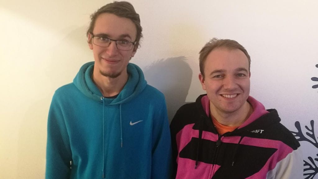 Joona ja Jan Veckman palkittiin kunniamaininnalla neuvokkuudestaan, kun he onnistuivat pelastamaan eläkeläispariskunnan jäistä Kangasalla.