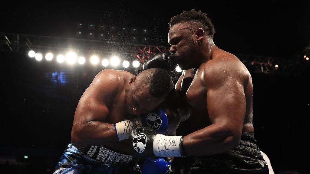 Dereck Chisora on edelleen iskussa.