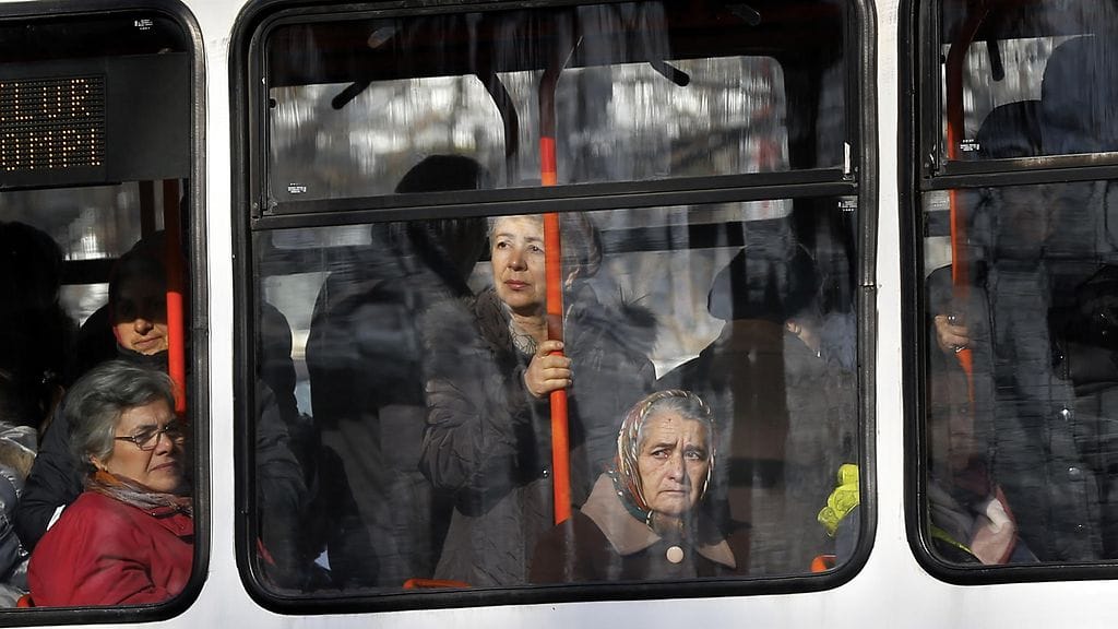 Romanialaiset äänestävät tänään maan parlamenttivaaleissa.