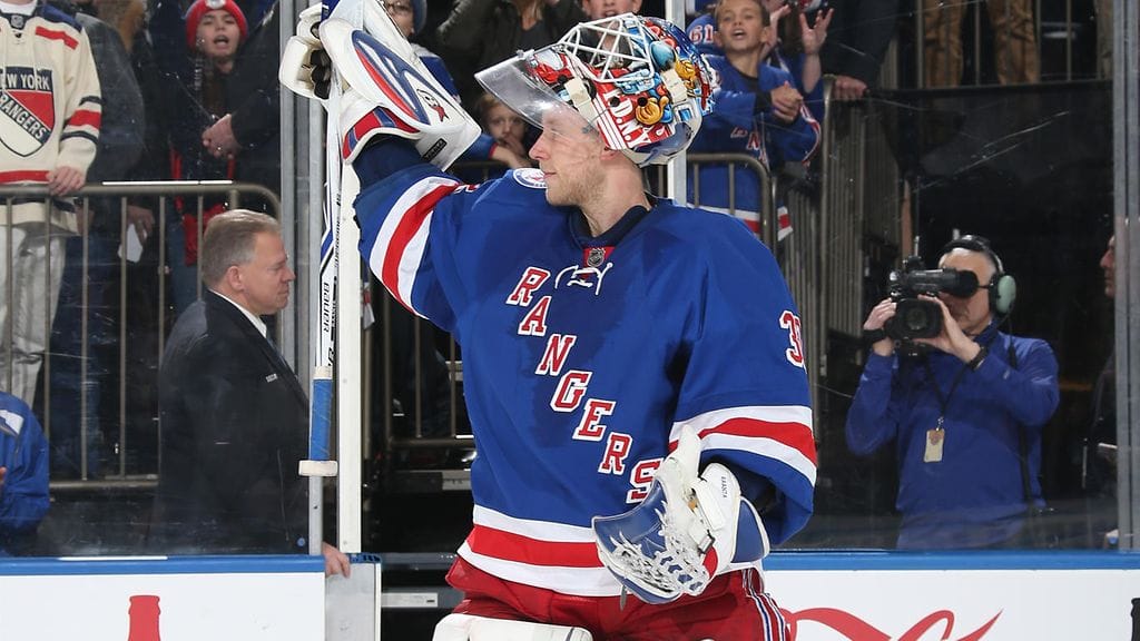 Antti Raanta on liekeissä.