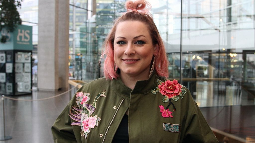 Erin on ehdolla vuoden naissolistin Emma-palkinnon saajaksi.