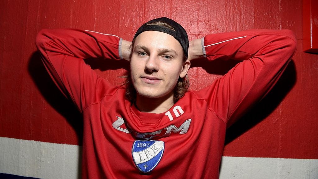 Roope Hintz on miesten maajoukkueessa ensikertalainen.