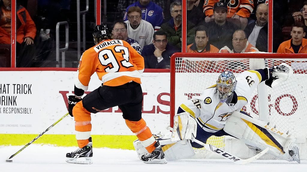 Pekka Rinne torjui Nashvillelle voiton.