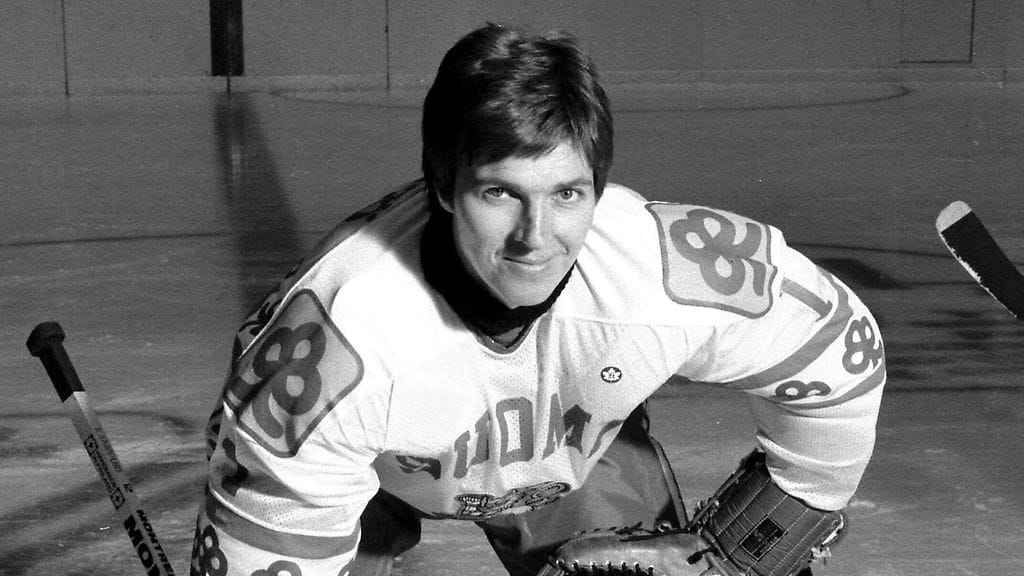 Hannu Kamppuri maajoukkuepaidassa.