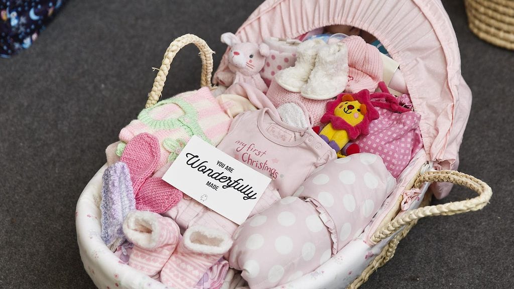 Äitiyspakkaus  Sheffieldissä maanantaina 5. joulukuuta 2016.