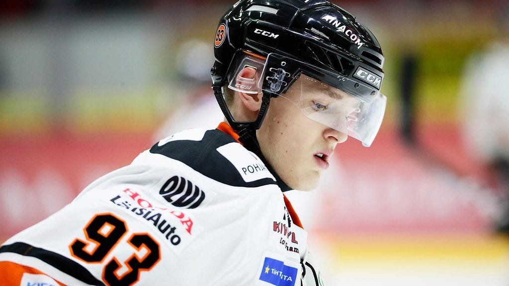 Kristian Vesalainen tähdittää Suomen MM-leiriryhmää.