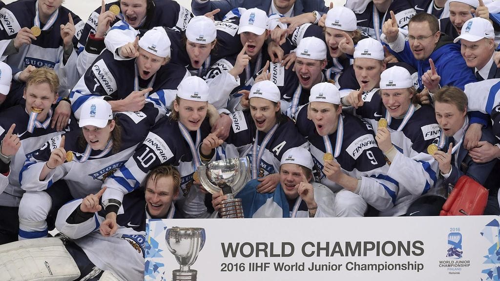 Suomi juhli viime vuonna MM-kultaa.