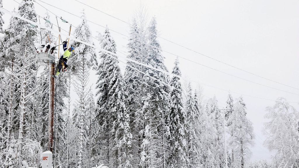 Katkoja on etenkin Savon Voima Verkon jakelualueella, jossa sähköttä on enimmillään ollut seitsemän ja puoli tuhatta asiakasta. Arkistokuva.