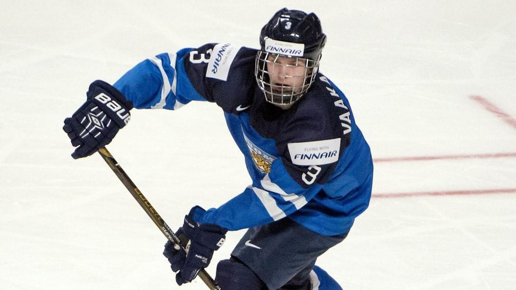 Urho Vaakanainen viimeisteli Suomen avausmaalin.