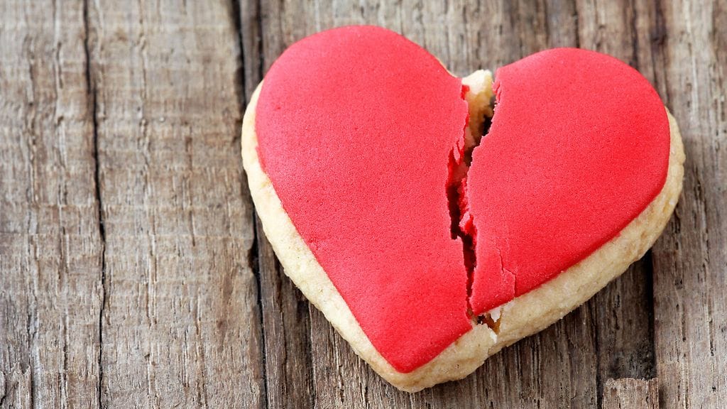 Jos Googlea on uskominen, monessa parisuhteessa mietitään eroa joulun jäljiltä.