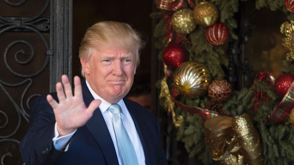 Yhdysvaltain tuleva presidentti Donald Trump puhui lehdistölle keskiviikkona Floridassa.