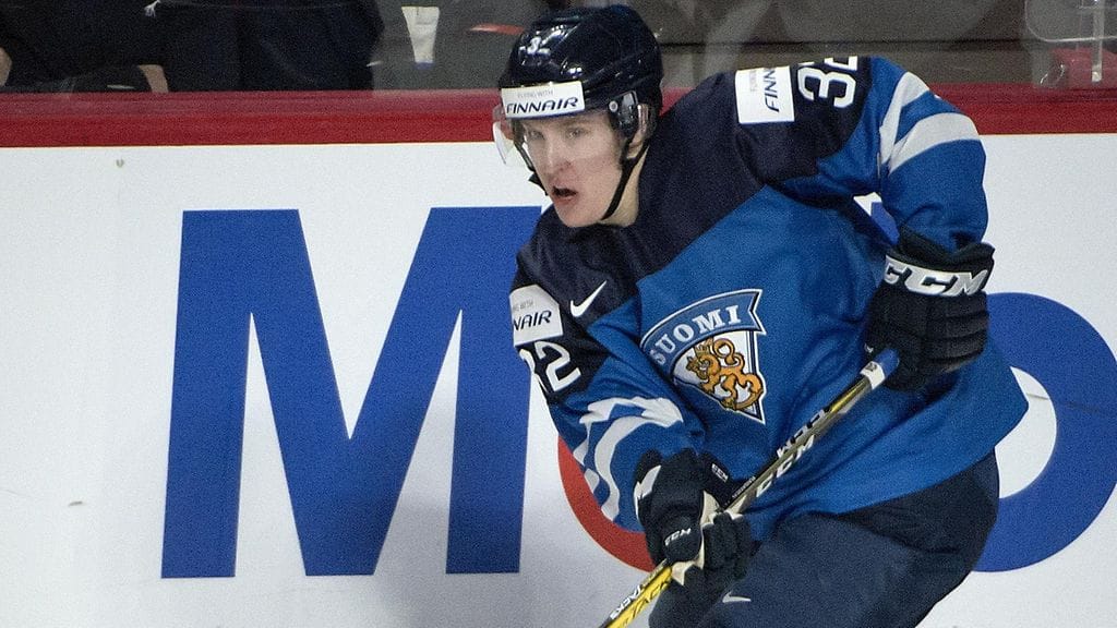 18-vuotias Aapeli Räsänen on Nuorten Leijonien tehokkain pelaaja pistein 2+1.