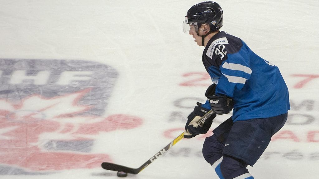 Aapeli Räsänen viimeisteli Suomen ainoan maalin.