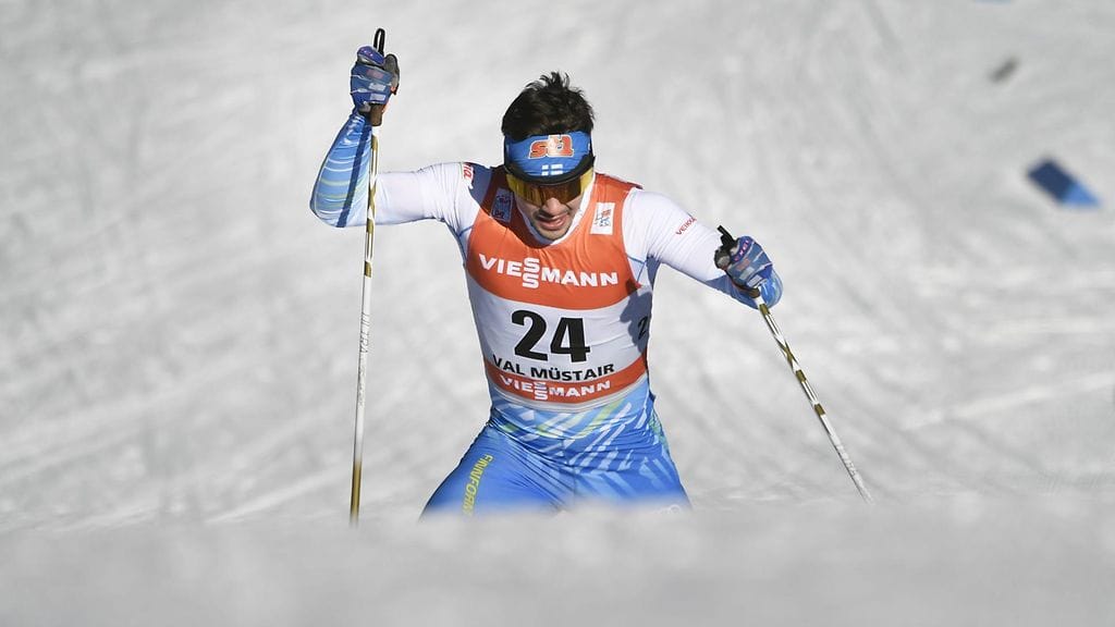 Ristomatti Hakola antaa Toblachissa MM-näyttöjä.