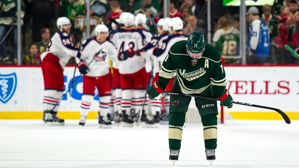 Minnesotan voittoputki katkesi 12:een, Columbus jatkaa 15 peräkkäisellä voitolla.