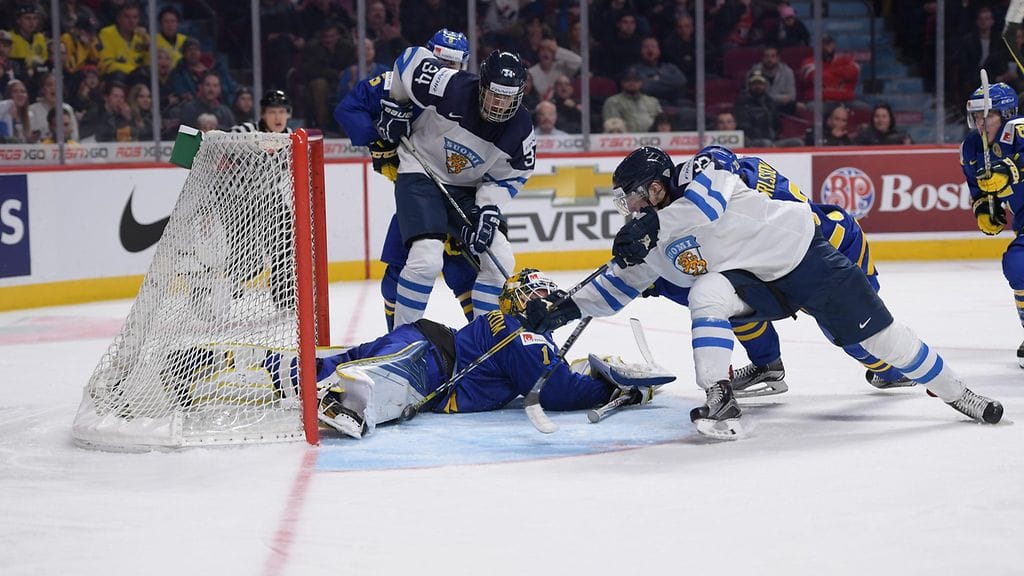 Nuoret Leijonat voitti alkusarjassa vain yhden neljästä pelistään. Ruotsia vastaan joukkue kärsi 1–2-tappion.