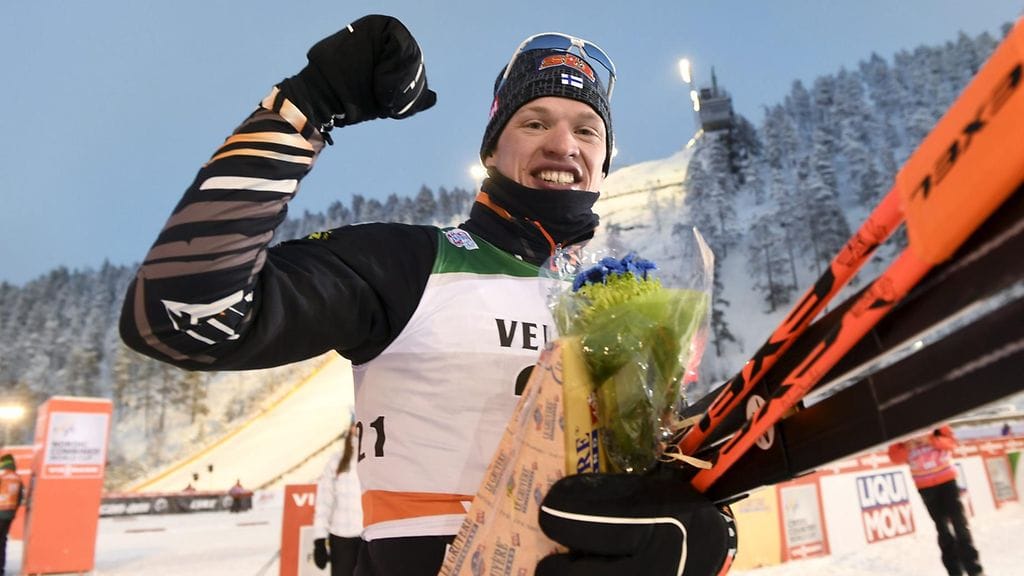 Iivo Niskanen juhli Rukalla marraskuussa.