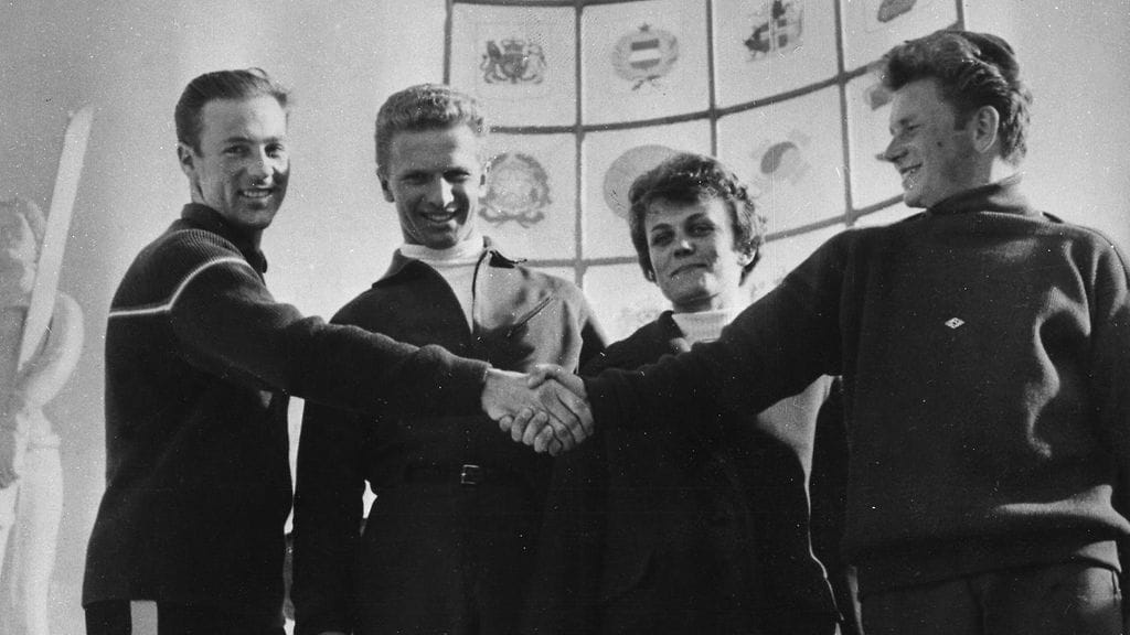 Jean Vuarnet (vas.) Squaw Valleyn olympialaisissa vuonna 1960.