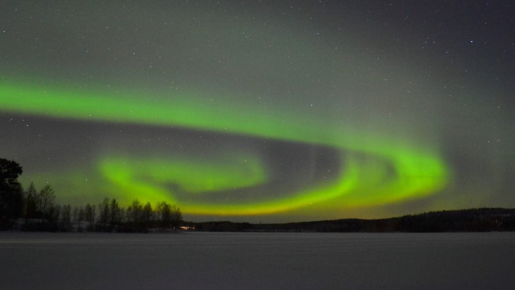 Revontulia viime yöltä Pohjois-Karjalan Valtimossa.