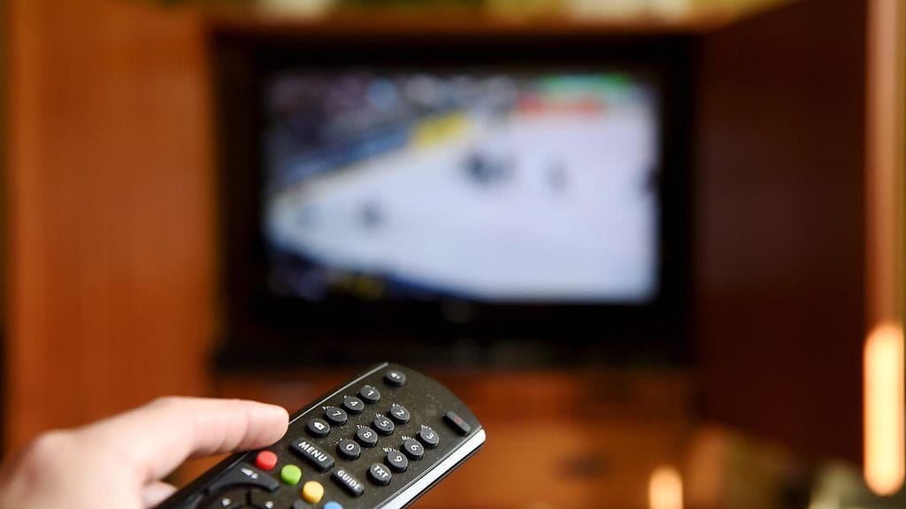 Yle-vero nousee ensi vuoden alusta 20 eurolla 163 euroon vuodessa kaikilla yli 20 000 euroa vuodessa ansaitsevilla.