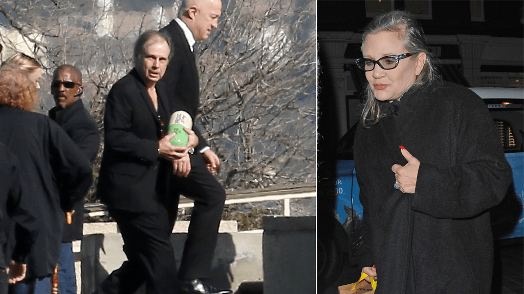 Carrie Fisherin Prozac-kapselin mallinen tuhkauurna Todd-veljen käsissä.