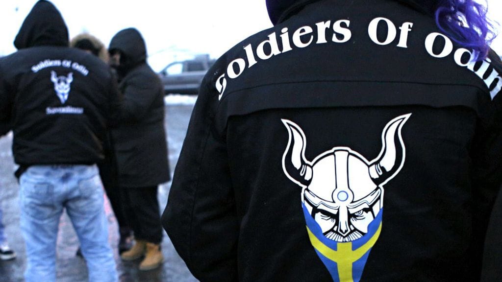 Soldiers of Odin -katupartioliikkeen jäsenet kokoontuivat marssimaan Kemissä 19. marraskuuta 2016. Kuva ei liity joukkotappeluun.