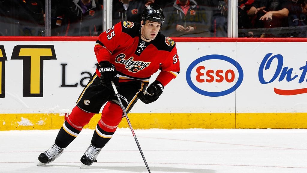 Shane O'Brien Calgaryn paidassa kaudella 2013-14. Hän on pelannut NHL:ää myös Anaheimissa, Tampa Bayssa, Vancouverissa, Coloradossa, Nashvillessa ja Floridassa.