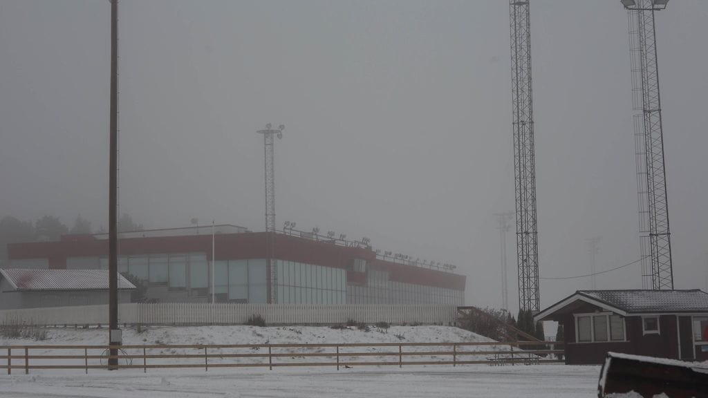 Metsämäen raviradalla ei ravata tänään näin talvisissa olosuhteissa.