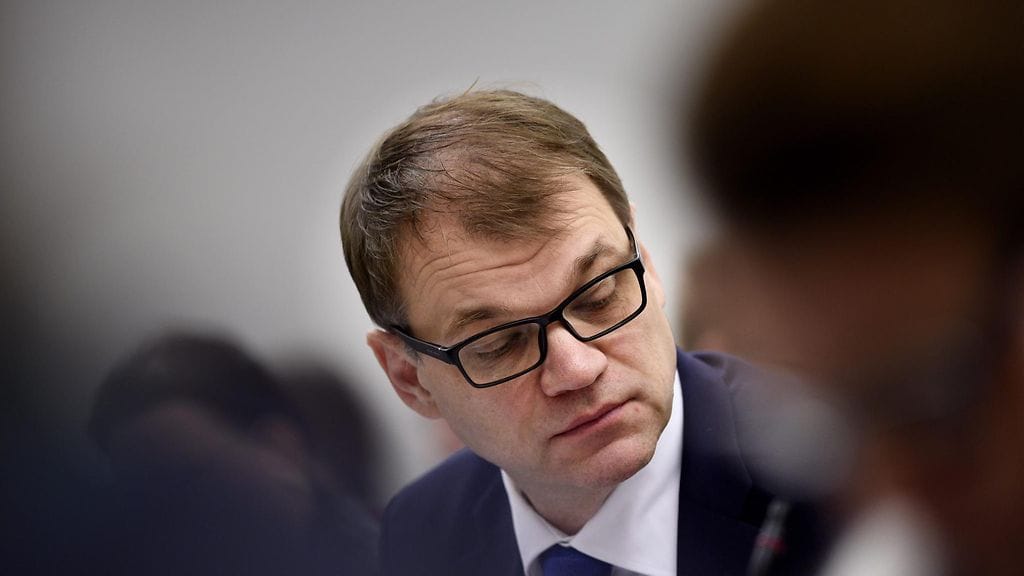 Pääministeri Juha Sipilä eduskunnan täysistunnossa Helsingissä 21. joulukuuta 2016.