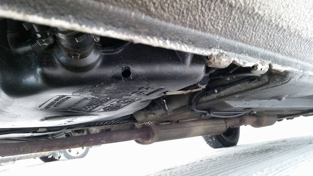 Heidi Rädyn auton bensatankkiin oli porattun yön tunteina reikä.