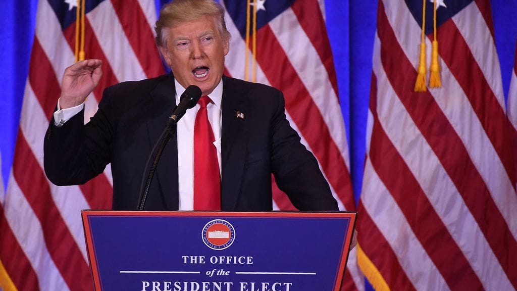 Donald Trump pyrkii elvyttämään amerikkalaista autoteollisuutta.